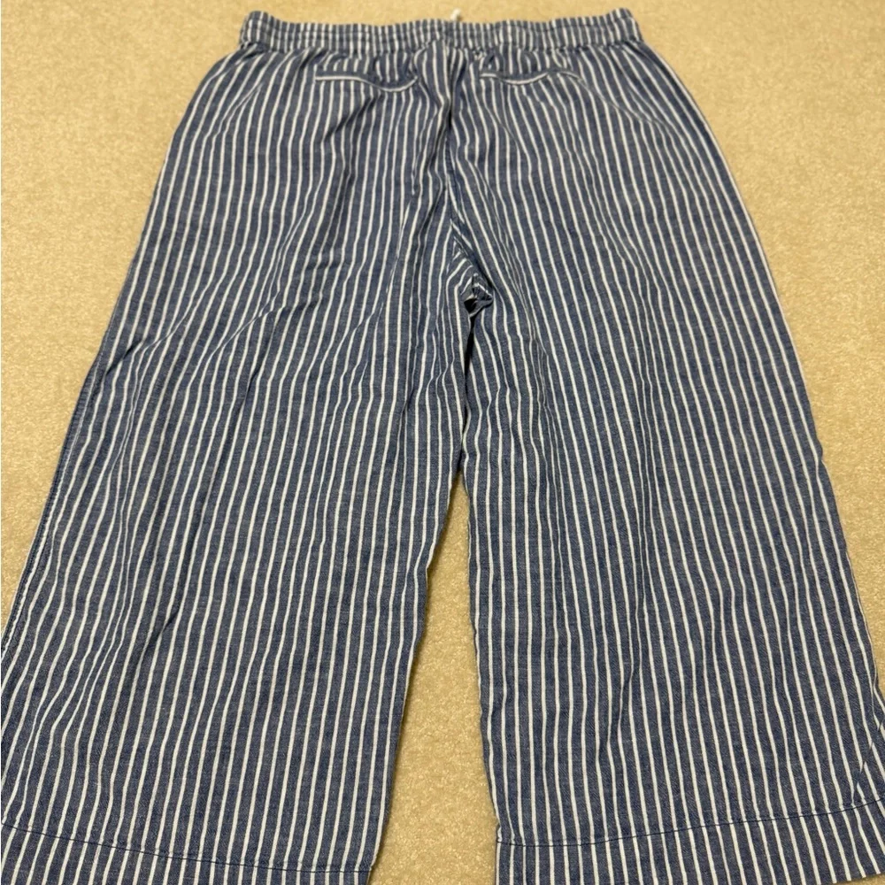 Beach Lunch Lounge Crop Linen Navy and White Striped Pants - Picture 2 of 7
